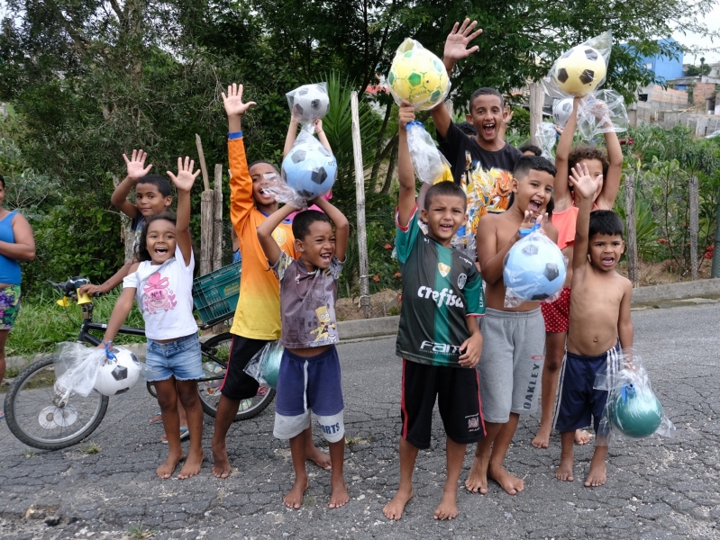Programa SAAE Solidário realiza ação de Natal no Igarapés, Bela Vista 1 e 2, Primeiro de Maio e Alvorada 