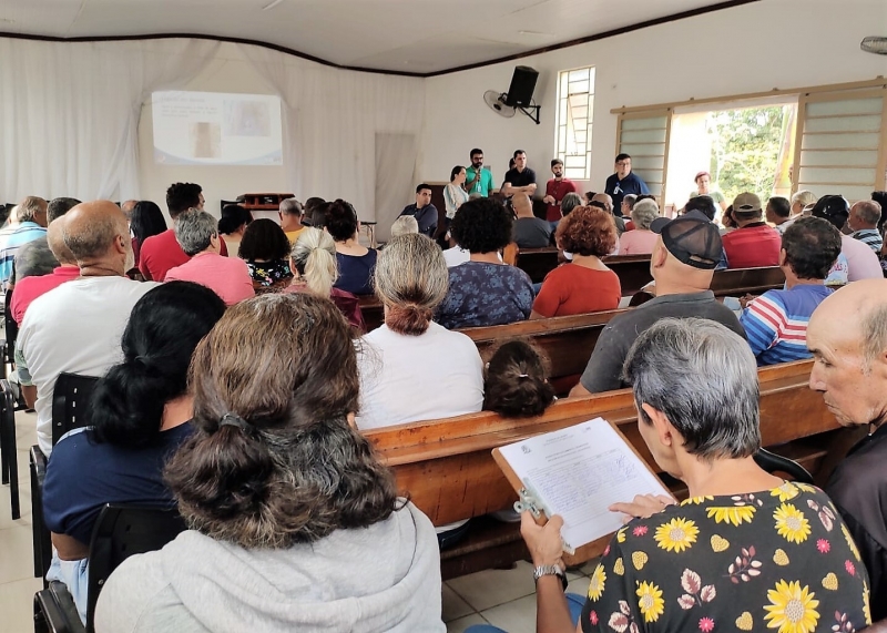 SAAE Jacareí promove reunião com moradores do Veraneio Irajá para tratar de obra de Rede de Distribuição de Água